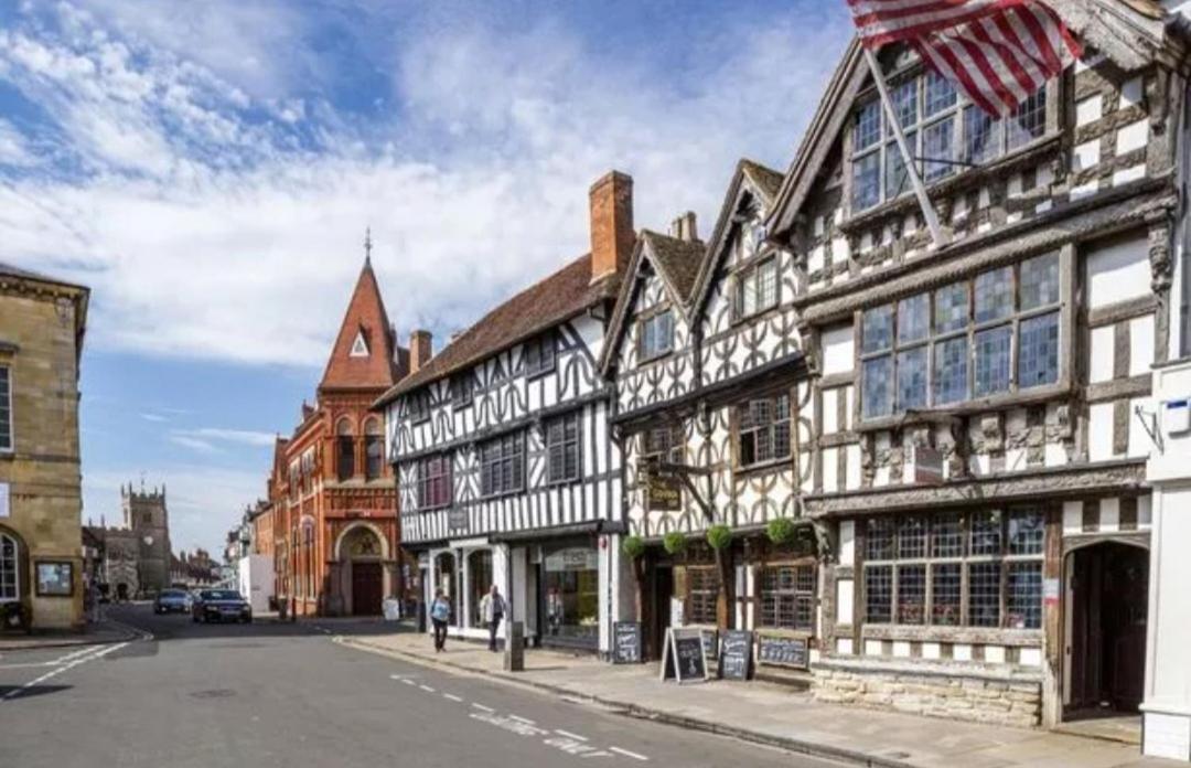 The Gallery Appartment With Parking Stratford-upon-Avon Extérieur photo